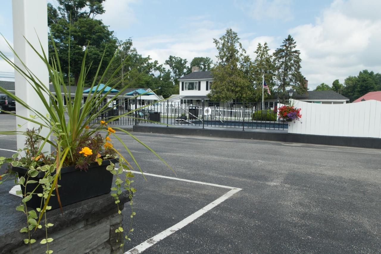Knotty Pine Motel Bennington Εξωτερικό φωτογραφία